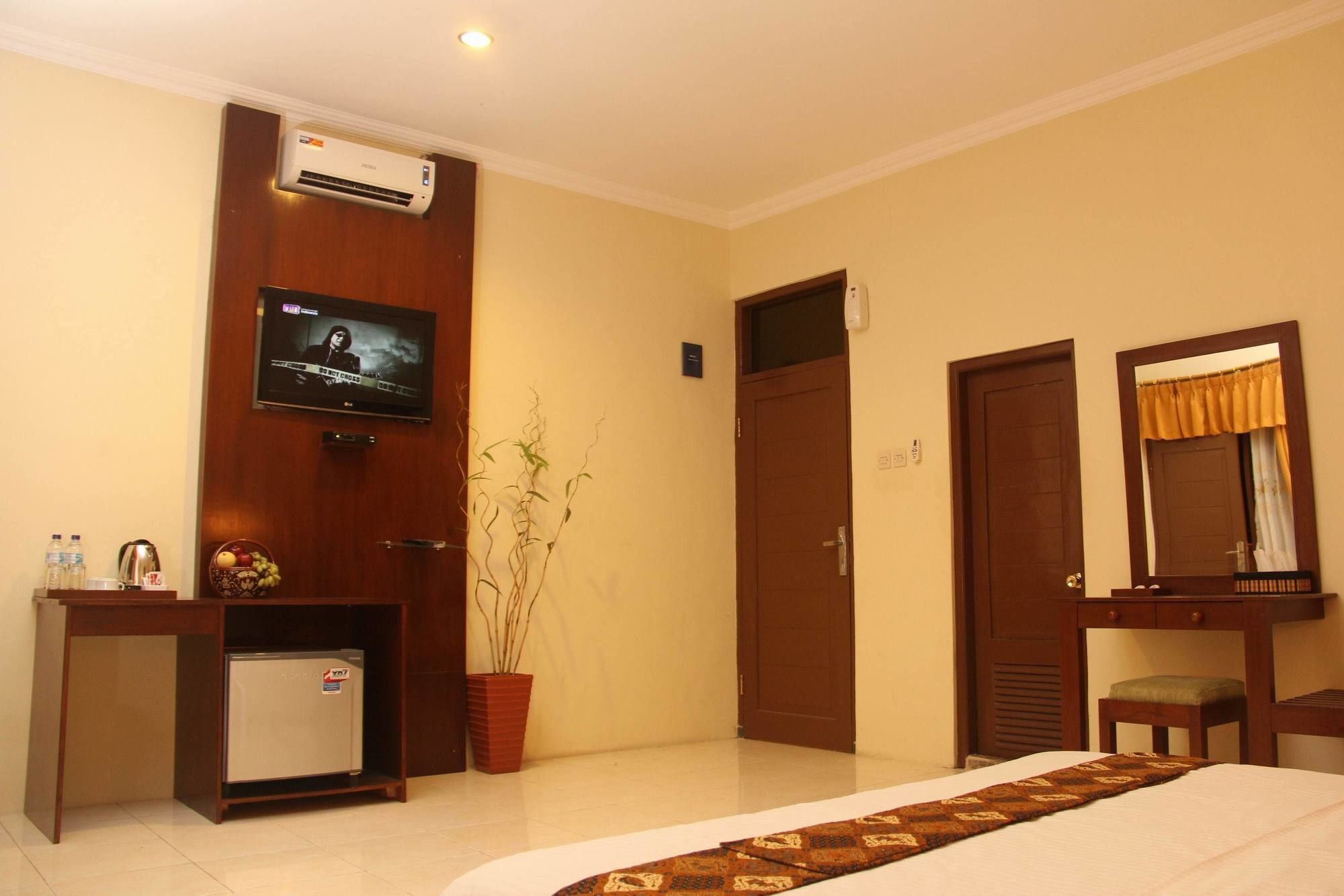 Sagan Huis Hotel Yogyakarta Exterior foto