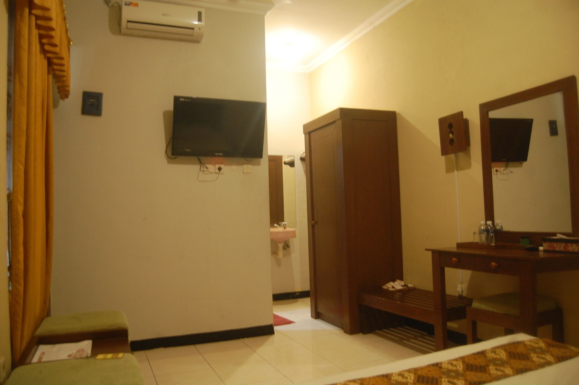 Sagan Huis Hotel Yogyakarta Exterior foto
