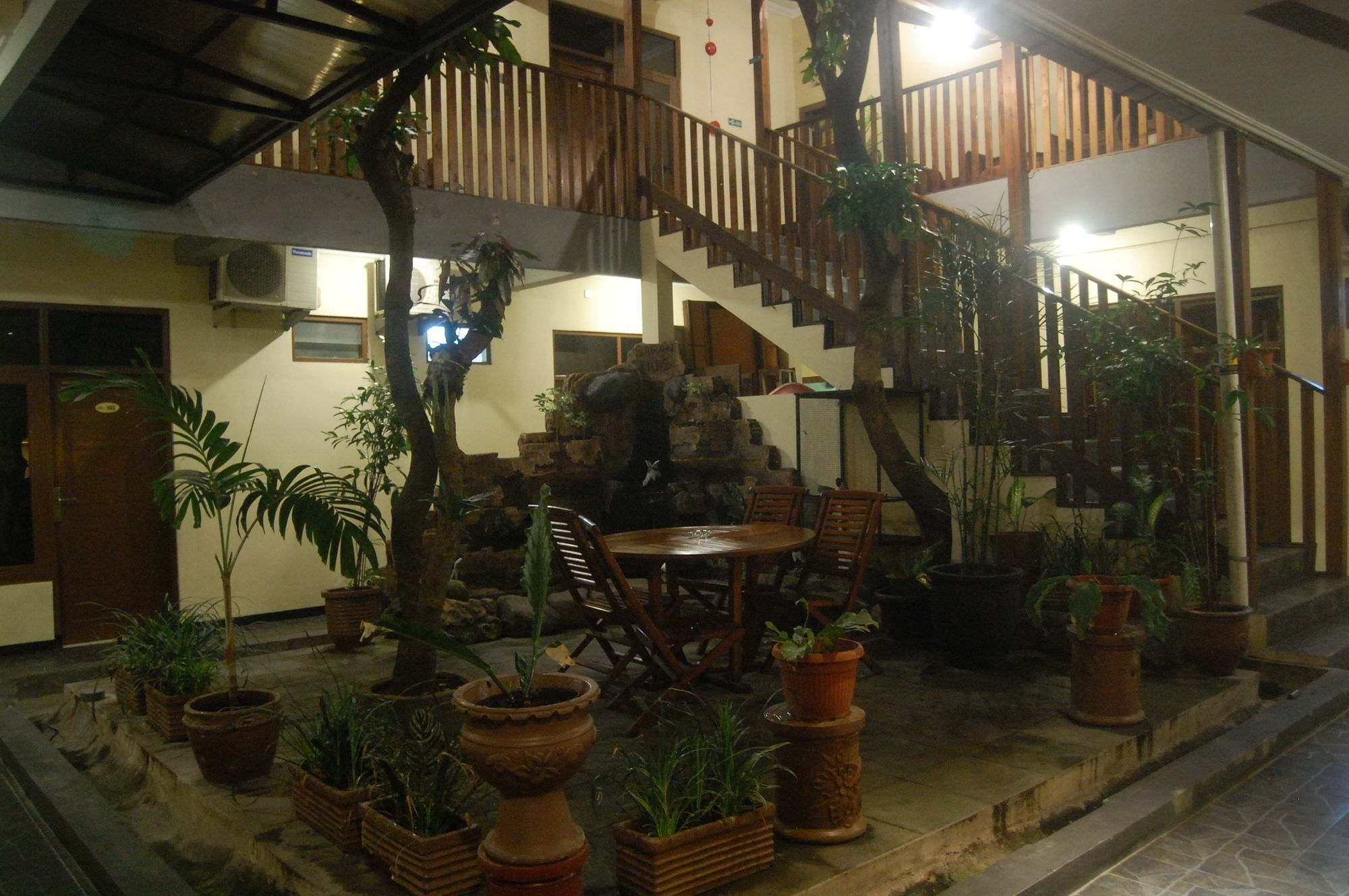 Sagan Huis Hotel Yogyakarta Exterior foto